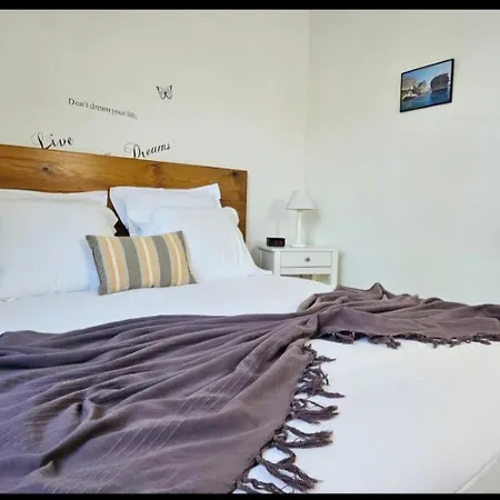 아파트 T3 Paradisiaque Sur La Plage, Les Pieds Dans L'eau 오므또