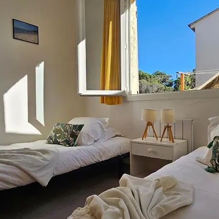 T3 Paradisiaque Sur La Plage, Les Pieds Dans L'eau *