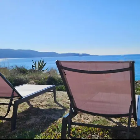 T3 Paradisiaque Sur La Plage, Les Pieds Dans L'eau