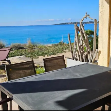 T3 Paradisiaque Sur La Plage, Les Pieds Dans L'eau * Olmeto (Corsica)