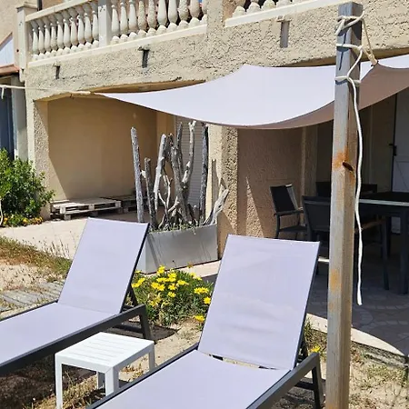 T3 Paradisiaque Sur La Plage, Les Pieds Dans L'eau