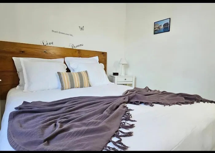 Apartamento T3 Paradisiaque Sur La Plage, Les Pieds Dans L'eau Olmeto (Corsica)