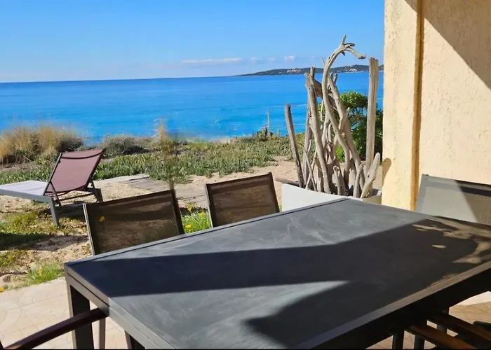 T3 Paradisiaque Sur La Plage, Les Pieds Dans L'eau * Olmeto (Corsica)
